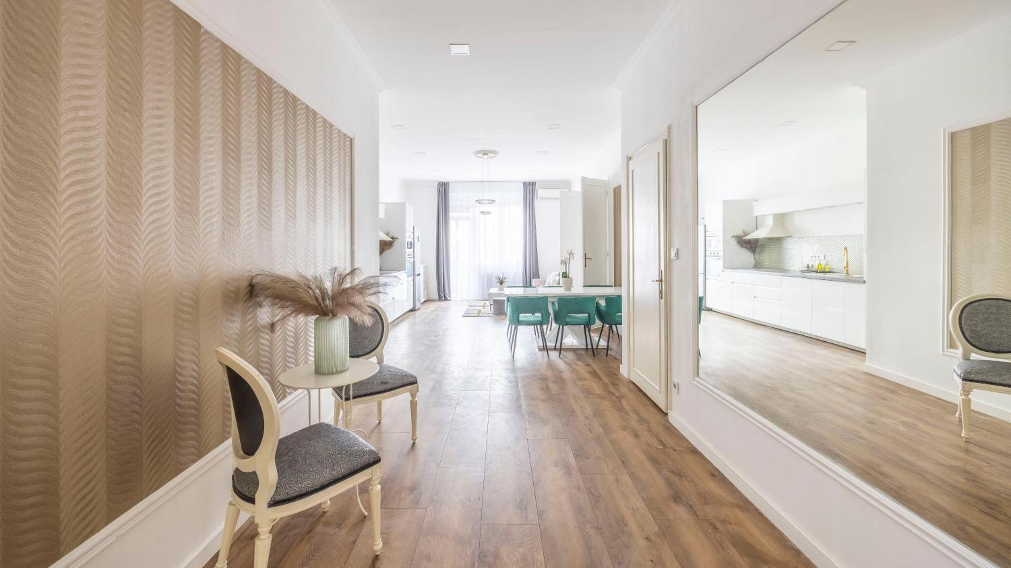 Luxy Central Spacious & Cozy Residence With Balcony บูดาเปสต์ ภายนอก รูปภาพ