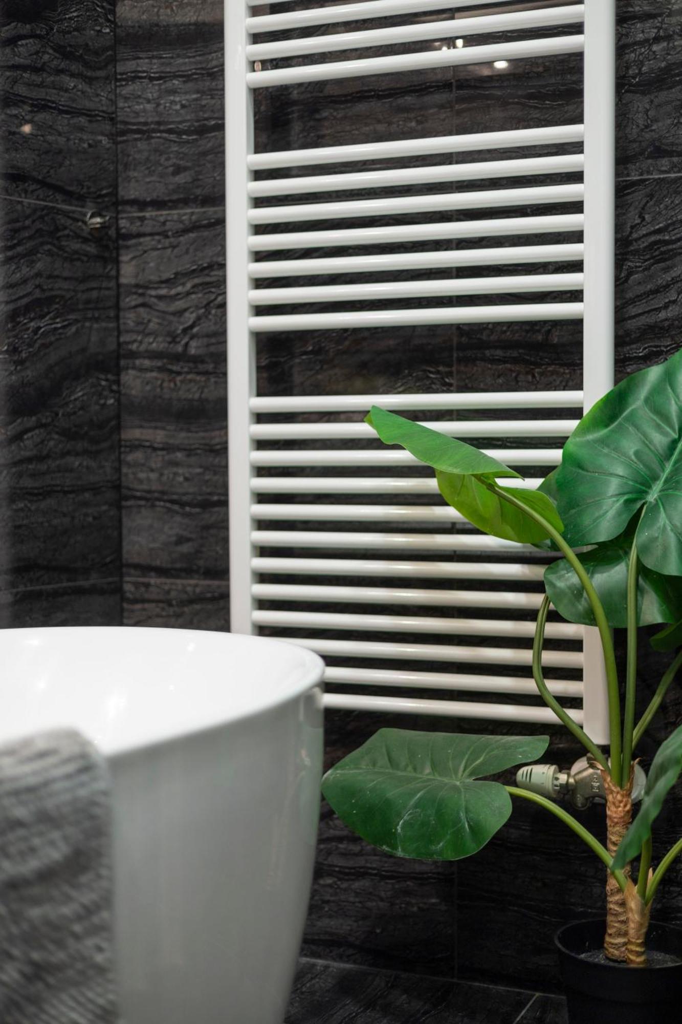 Luxy Central Spacious & Cozy Residence With Balcony บูดาเปสต์ ภายนอก รูปภาพ
